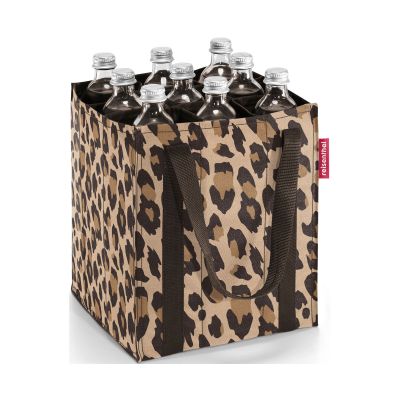 Flaschentasche von Reisenthel, Modell Bottlebag, in Beige und Braun mit Leopardenmuster, schräg von vorn mit mehreren eingesetzten Getränkeflaschen.