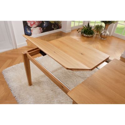 Quadratischer Esstisch aus Holz mit ausgezogener Tischplatte und sichtbarer Erweiterung in Draufsicht