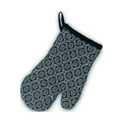 Grauer Topfhandschuh mit dunklem Muster und Aufhängeschlaufe auf weißem Hintergrund