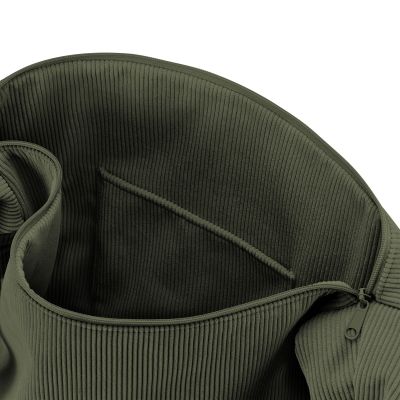 Innenansicht der olivgrünen Reisenthel Tasche mit integriertem Steckfach