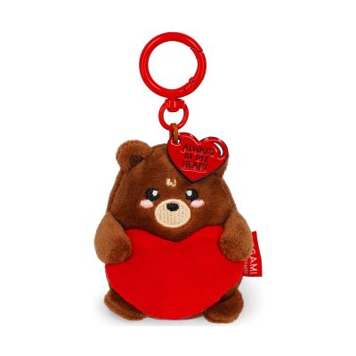 Brauner Teddybär-Plüsch-Schlüsselanhänger mit rotem Herz, frontal mit Schlüsselring auf weißem Hintergrund dargestellt.