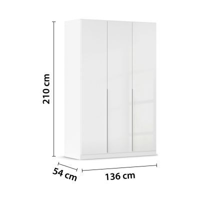 Weißer Drehtürenschrank in Hochglanz mit drei Türen und den Maßen 136 cm Breite, 210 cm Höhe und 54 cm Tiefe