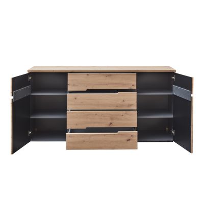 Geöffnetes Sideboard mit drei geöffneten Schubladen in der Mitte und seitlich offenen Türen mit mehreren Innenfächern.