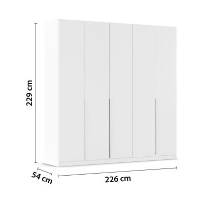 Weißer Kleiderschrank mit eingezeichneten Maßen von 226 cm Breite, 229 cm Höhe und 54 cm Tiefe