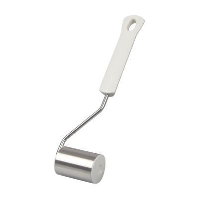 Küchenroller von Dr Oetker mit Metallrolle und weißem Griff zum Glätten von Teig
