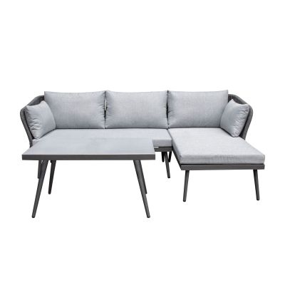 Gartenlounge mit Ecksofa und Tisch in gerader Vorderansicht vor weißem Hintergrund