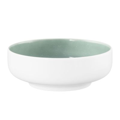Schale in Weiß und Mint; schräge Ansicht von vorn. Sichtbare Gestaltung: flache Form mit weißer Außenseite und mintfarben gesprenkeltem Innenraum.