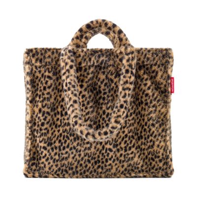 Shopper von Reisenthel, Modell Softshopper, in Braun und Schwarz mit Leopardenmuster aus Fellimitat, frontal mit zusammengelegten kurzen Tragegriffen