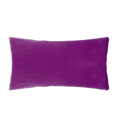 Kissenhülle Smooth in Neonviolett, 25 × 50 cm, frontal freigestellt mit einfarbiger samtig wirkender Oberfläche.