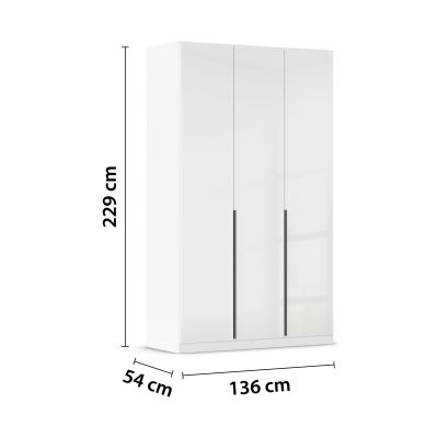 Weißer Hochglanz Drehtürenschrank mit drei Türen und Maßangaben 136 cm Breite, 229 cm Höhe und 54 cm Tiefe