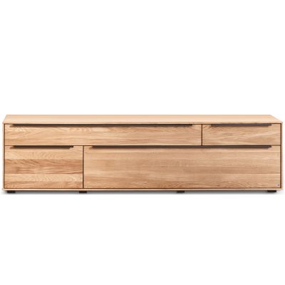 Breites Lowboard in Eiche mit Schubladen, Türen und langen schwarzen Griffleisten
