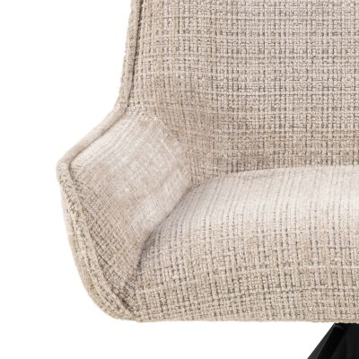 Detailansicht der beige gepolsterten Sitzfläche mit feiner Stoffstruktur