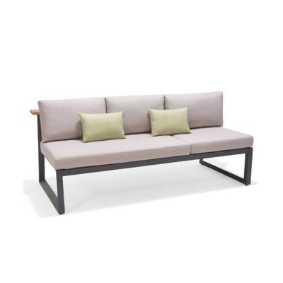 Modernes Gartensofa mit hellgrauen Sitz- und Rückenkissen sowie stabilem Gestell aus schwarzem Metall.