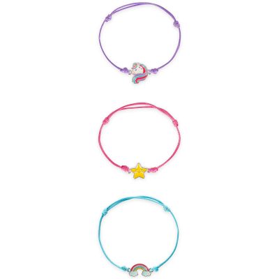 Drei Armbänder mit Einhorn-, Stern- und Regenbogenanhänger, mit drei Armbändern einzeln untereinander dargestellt.