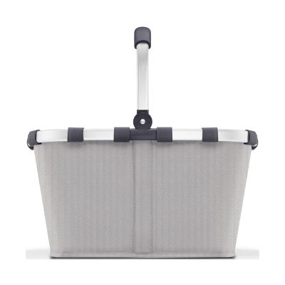 Einkaufskorb von Reisenthel, Modell Carrybag, in Hellgrau mit feinem Fischgrätmuster, von hinten mit hochgestelltem Aluminiumgriff.
