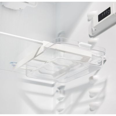 Transparente Kühlschrankschublade zur zusätzlichen Aufbewahrung im Kühlschrank