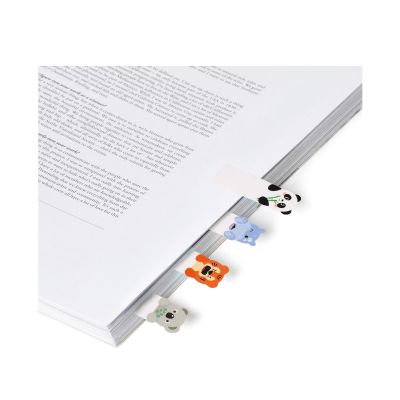 Selbstklebende Seitenmarker mit verschiedenen Tiermotiven, an den Seitenrändern eines geöffneten Buches angebracht gezeigt.