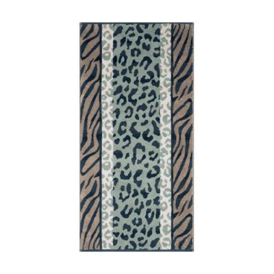 Handtuch Noblesse Animal in Türkis- und Grüntönen mit Leopardenmuster in der Mitte und gestreiften Seitenbereichen.