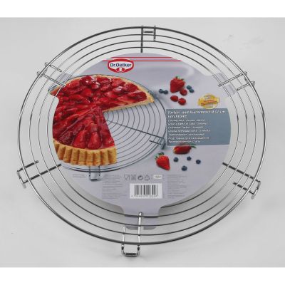 Rundes Kuchengitter von Dr Oetker mit Produktetikett und abgebildetem Erdbeerkuchen