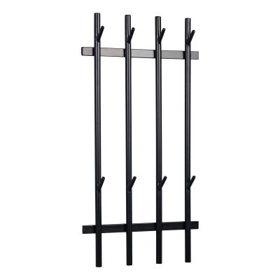 Schwarze Metallgarderobe mit vier senkrechten Stangen und jeweils zwei Haken pro Stange