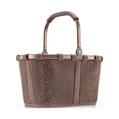 Kleiner Einkaufskorb von Reisenthel, Modell Carrybag XS, in Schokoladenbraun aus Teddyfleece, frontal mit hochgestelltem Tragegriff
