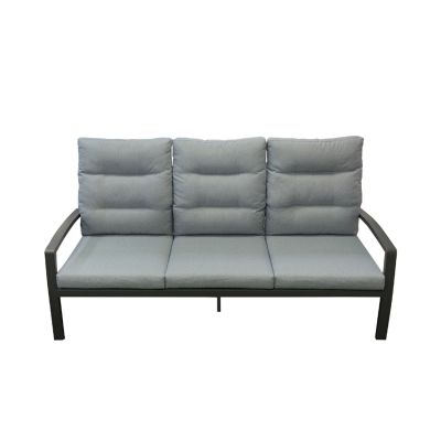 Sofa mit gepolsterter Sitzfläche, Rückenlehne und seitlichen Armlehnen frontal dargestellt