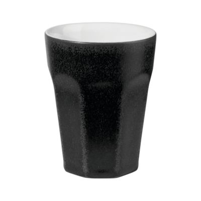 Becher Cappuccino der Serie Grande, Farbe Schwarz matt, freigestellt auf hellem Hintergrund.