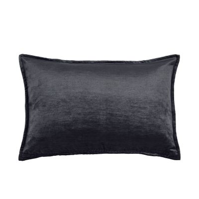 Kissenhülle Fame in Black, B/H/L ca. 40x1x60 cm, in einer zweiten Ansicht dargestellt.