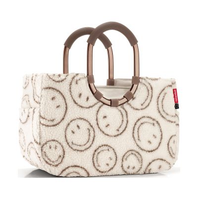 Shopper mit Ringgriffen von Reisenthel, Modell Loopshopper M, in Creme und Braun mit Smiley-Muster aus Teddyfleece, frontal mit zwei ovalen Ringgriffen
