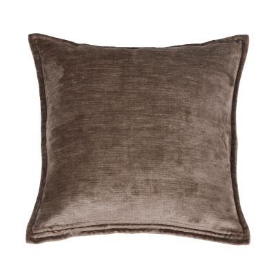 Kissenhülle Fame in Taupe, B/H/L ca. 45x1x45 cm, in einer zweiten Ansicht dargestellt.