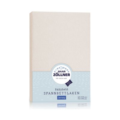 Verpacktes shellfarbenes Spannbettlaken für Babybetten von Julius Zöllner mit hellblauer Banderole und Produktangaben auf der Vorderseite