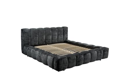 Polsterbett „Cremona 97 Black“ aus schräger Perspektive, Rahmen und Rollrost sichtbar, ohne Matratze, Bezug in Schwarz