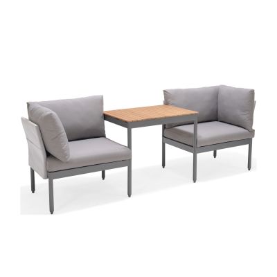 Zwei Eckelemente einer modernen Gartenlounge mit integriertem Teak-Zwischentisch und wetterfesten Polstern.