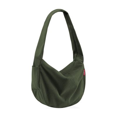 Olivgrüne Reisenthel Schultertasche aus Cordstoff mit breitem Schulterriemen