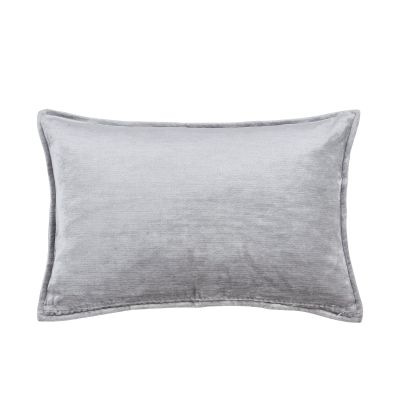 Kissenhülle Fame in Silver, B/H/L ca. 40x1x60 cm, in der Hauptansicht dargestellt.