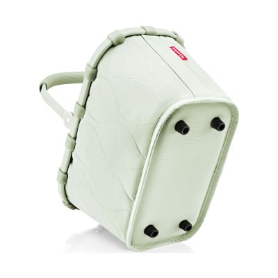 Kleiner Einkaufskorb von Reisenthel, Modell Carrybag XS, in Hellgrün mit Steppstruktur, schräg von unten mit sichtbaren Standfüßen