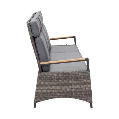 Gartensofa mit geflochtener Optik und Armlehne in seitlicher Ansicht vor weißem Hintergrund