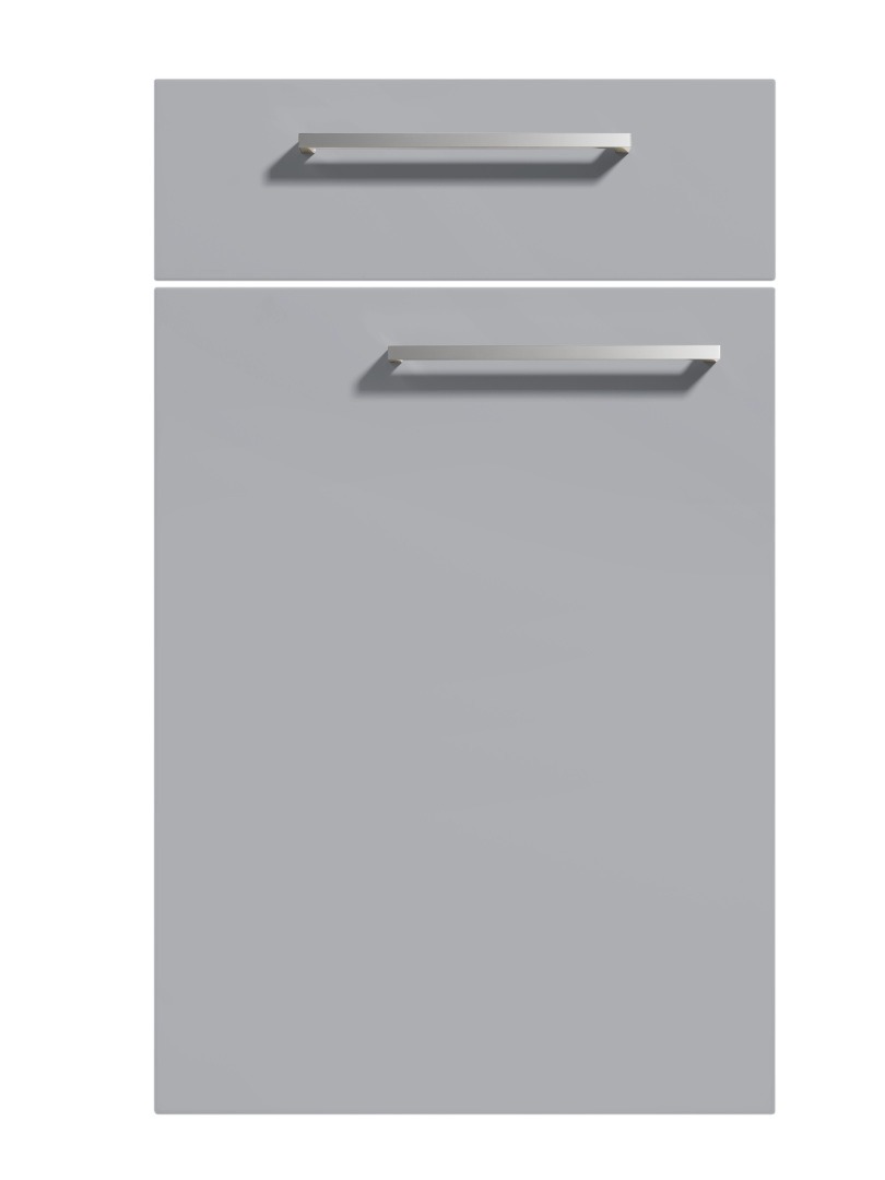 Minimalistische hell blaue Schranktür von Möbel Gruber mit zwei silbernen Griffen, einer an der unteren Hälfte und der andere am oberen Teil.